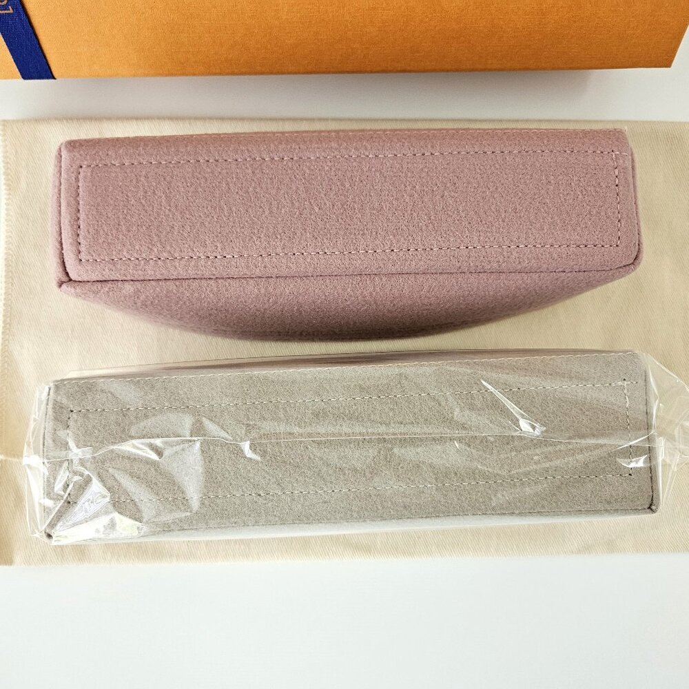 LOUIS VUITTON Cosmetic Pouch MM (Old GM) - Picture 15 of 16